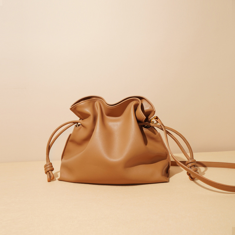 2025 New Model Luo Jia Same Style Lucky Bag Cloud Bag Drawstring Handbag Shoulder Crossbody Bag Genuine Leather Women's Bag