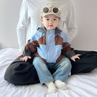 Boys' Spring and Autumn 2024 New Style Charge Clothes Baby's Western-style Color Matching Hooded Jacket Children's Handsome All-match Clothes