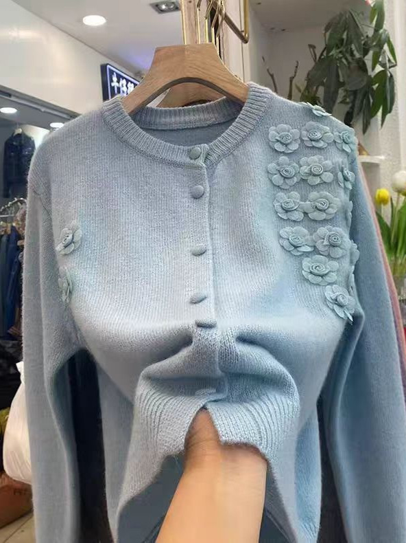2026 otoño nuevo cuello redondo ropa de mujer flor tridimensional jersey de punto suéter abrigo de otoño superior image 2