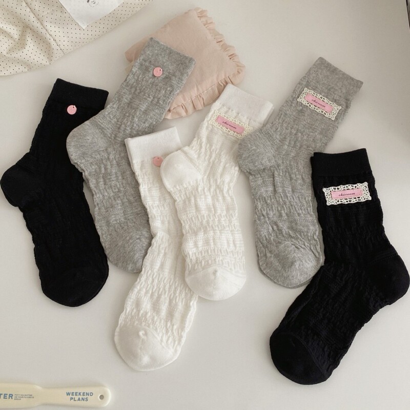 Boneless Girl's Pleated Socks Buckle Piled Stacks Korean Style Lace Cloth Label Bubble Mid-Length Socks Spring and Summer Thin Twist Socks Boneless Girl's Pleated Socks Buckle Piled Stacks Korean Style Lace Cloth Label Bubble Mid-Length Socks Spring and Summer Thin Twist Socks