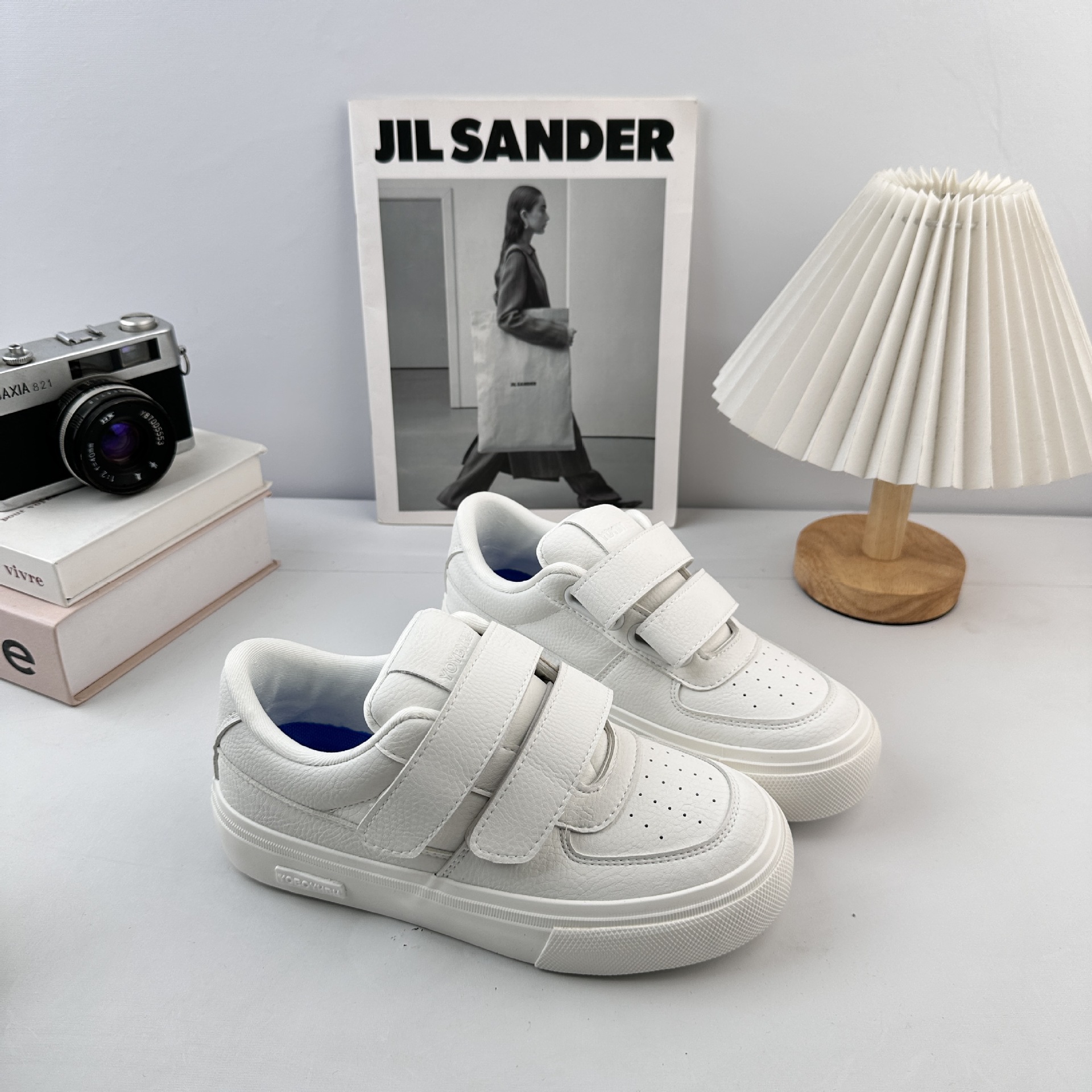 Zapatos mágicos de fondo grueso de ondas distantes 2025 ocio otoño invierno nuevo tipo de zapatos de skate pequeños zapatos casuales de moda image 3