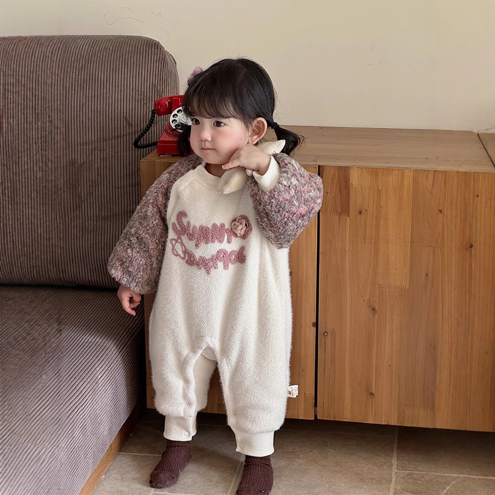 Chaqueta de algodón cálida gruesa de invierno para niña, linda y linda letra coreana, rosa tridimensional, mamelucos de una pieza de estilo occidental