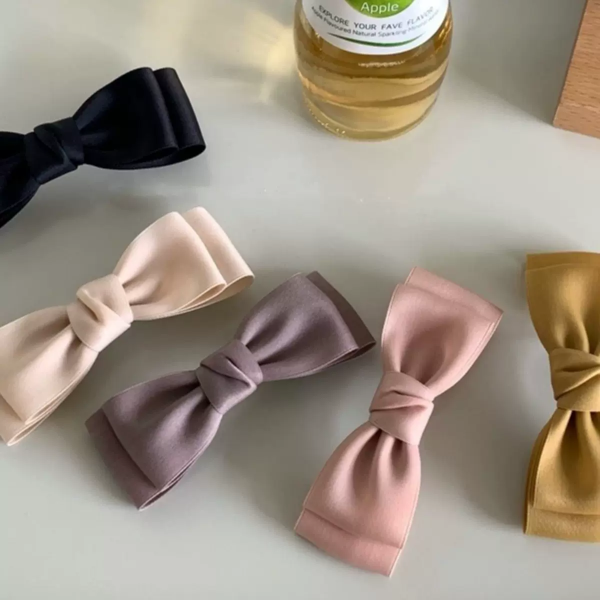 2025新款半扎发蝴蝶结发夹女气质后脑勺简约发卡网红弹簧夹子头饰