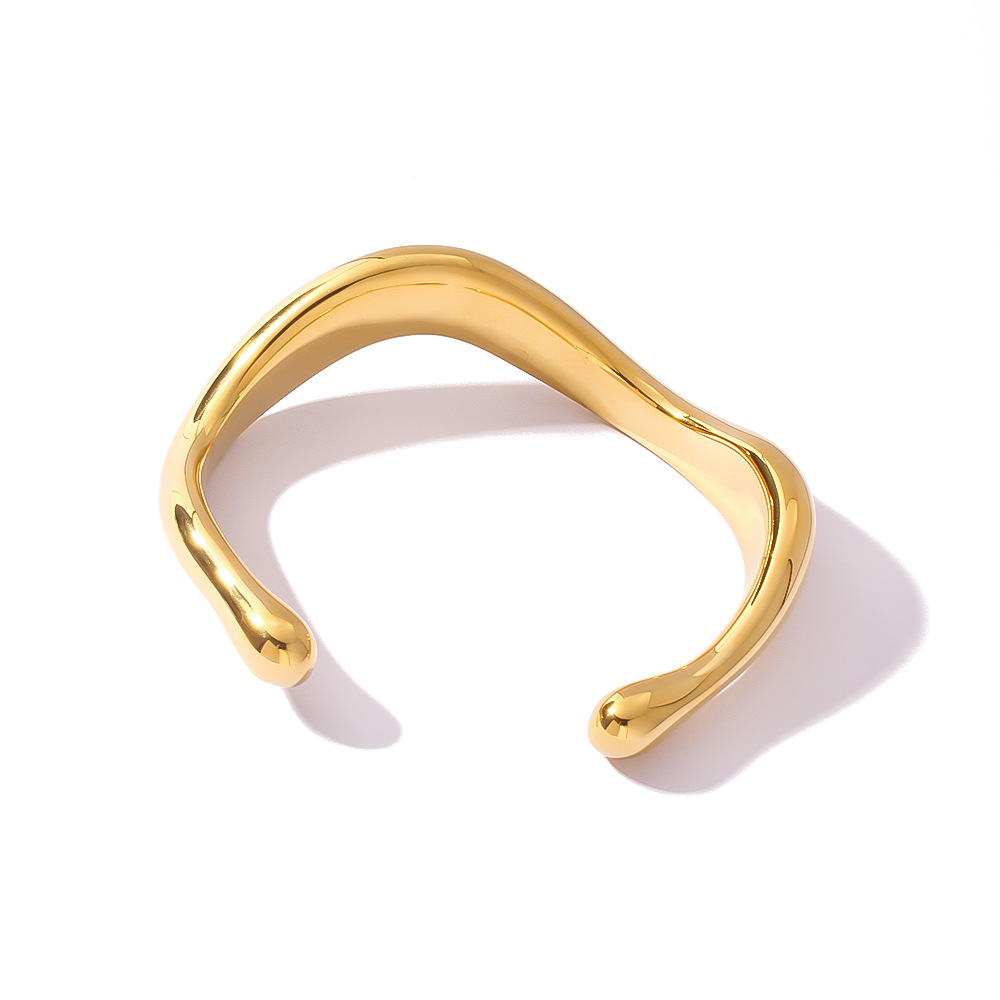 Personalidad exagerada, diseño de nicho, apertura curva, Japón y Corea del Sur, pulsera de fundición de onda irregular brillante de la industria pesada 18K