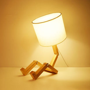 Humanoid robot Japanese style personalized table lamp Creative lamp solid wood wooden simple Nordic art bedroom bedside lamp