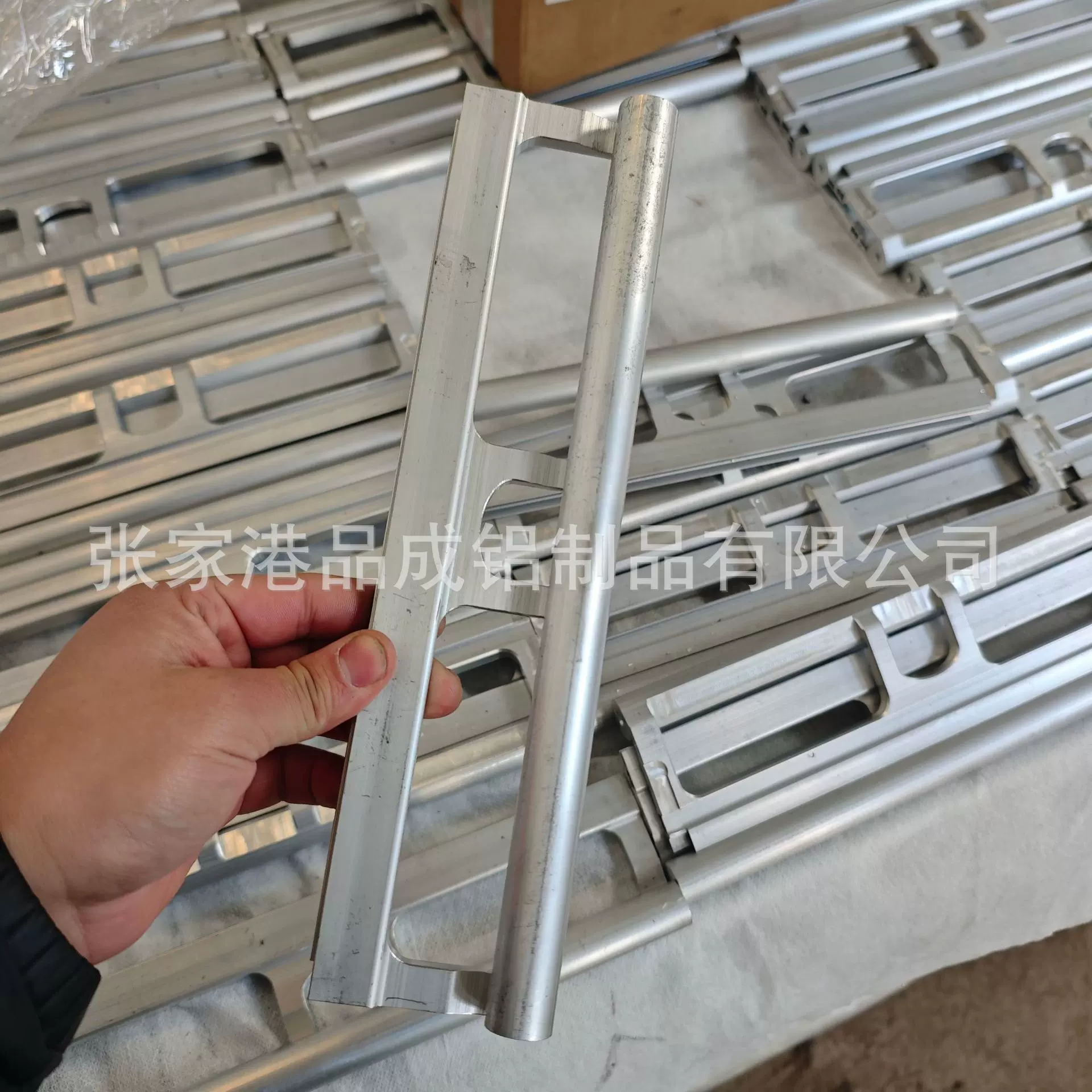 铝合金制品CNC加工铝配件数控高精度定制散热器铝材智能家居型材