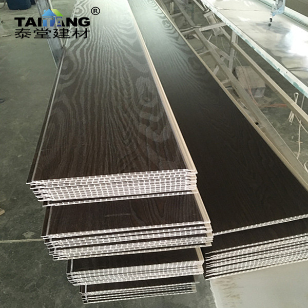 Revestimiento de techo de PVC recubierto de película cóncava y convexa y panel de pared para exportación a Ecuador