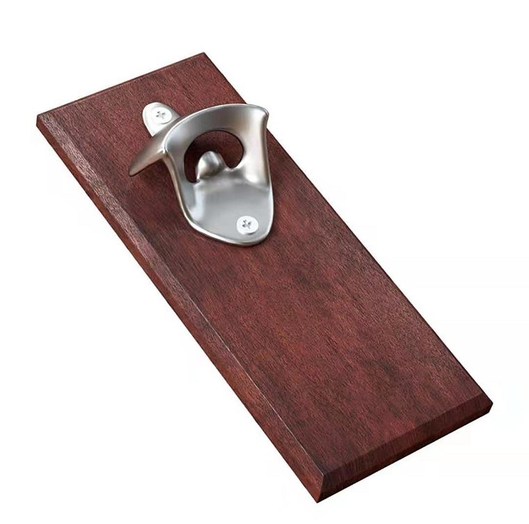复古酒瓶开瓶器木板壁挂式开瓶器磁石木板工厂直供可定制