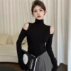 Чёрный (открытые плечи)