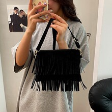 2025新款流苏包包小众气质单肩包斜挎包大容量时尚魅力小包包