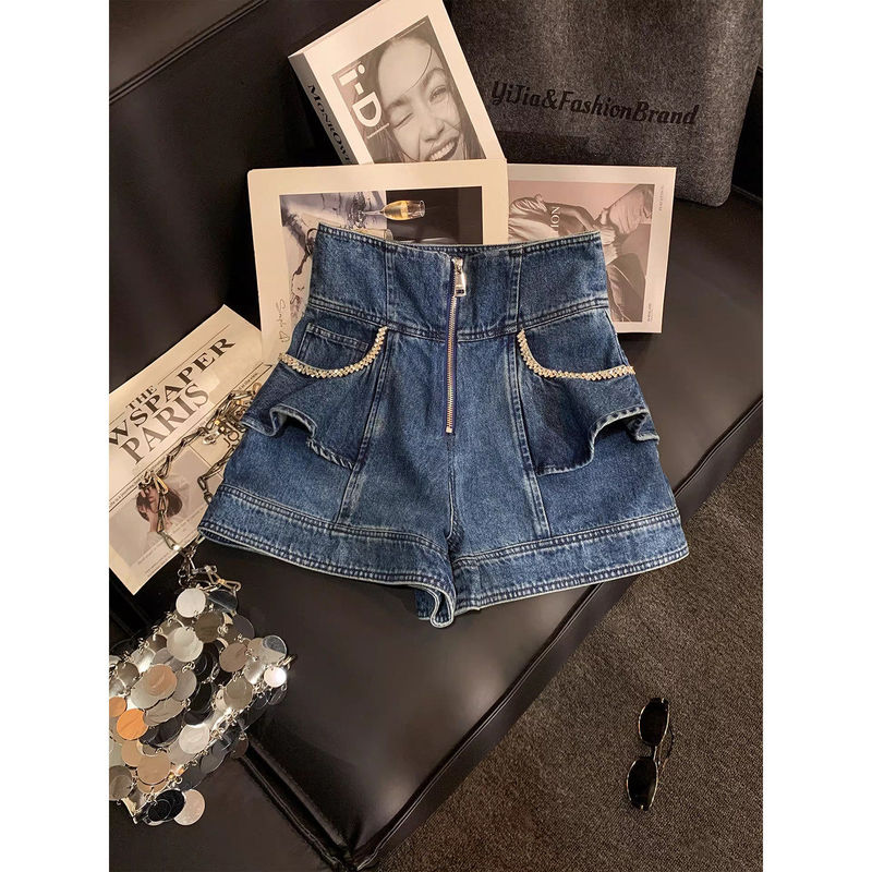 Hong Kong-Style Vintage Washed Distressed Denim High-Waisted Shorts, Slimming for Petite Figures, with Faded Zipper and Wide-Leg Design