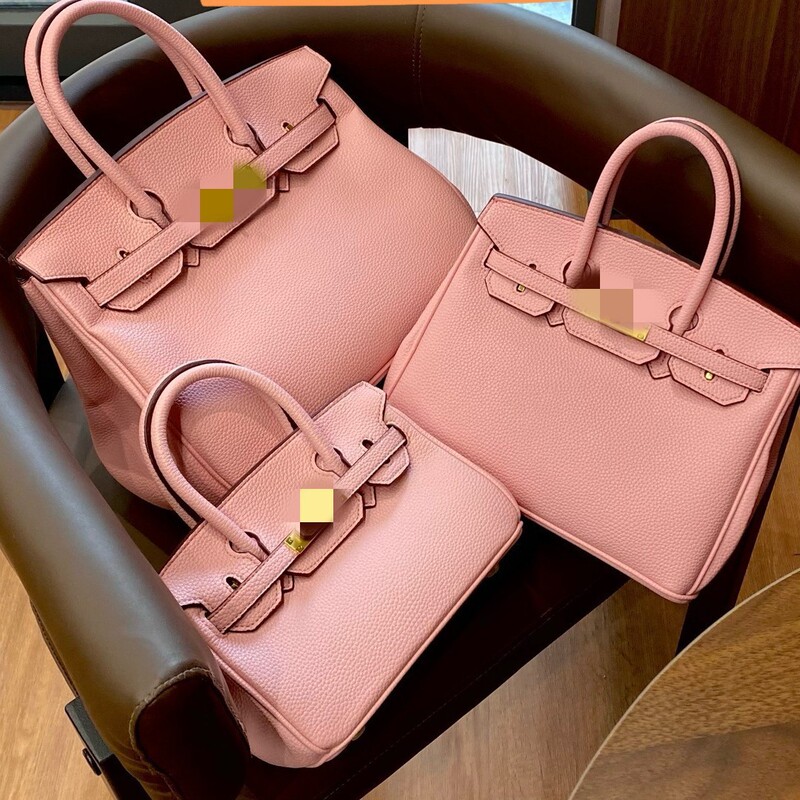 Ln Stock Lychee Pattern Platinum Bag 35cm Gold Buckle Large Capacity Handbag Women's European and American Fashion Women's Bag Trendy Bag Ln Stock Lychee Pattern Platinum Bag 35cm Gold Buckle Large Capacity Handbag Women's European and American Fashion Women's Bag Trendy Bag