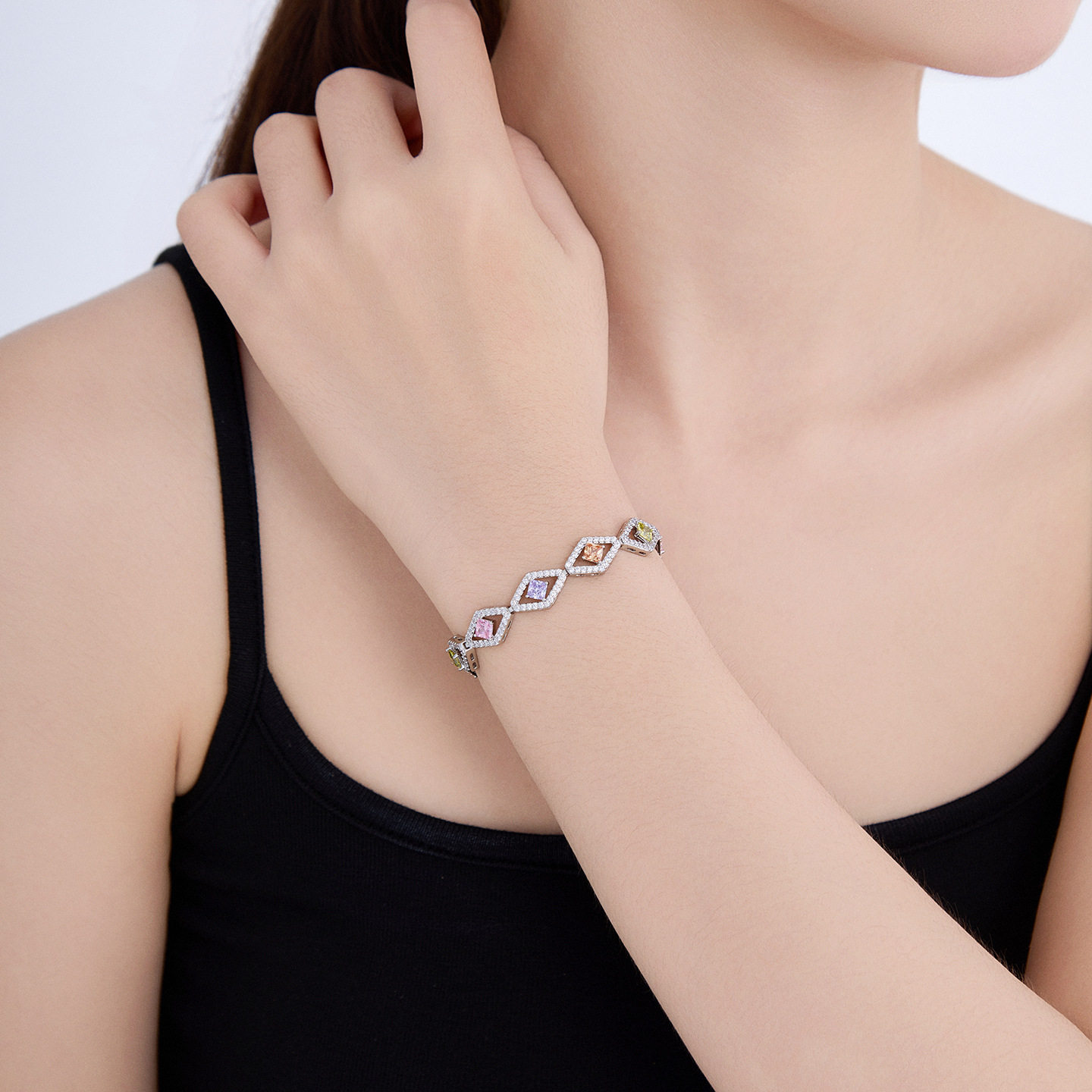 Pulsera Geométrica de Rombo de Aleación de Cobre para Mujer image 5