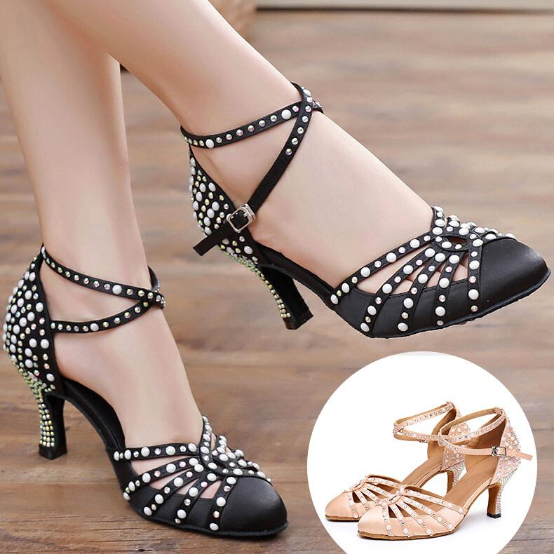 Professional New Latin Dance Shoes for Adult Women, National Standard Soft-Soled Square Dance Shoes, Indoor and Outdoor Performance Shoes with Rhinestones Professional New Latin Dance Shoes for Adult Women, National Standard Soft-Soled Square Dance Shoes, Indoor and Outdoor Performance Shoes with Rhinestones
