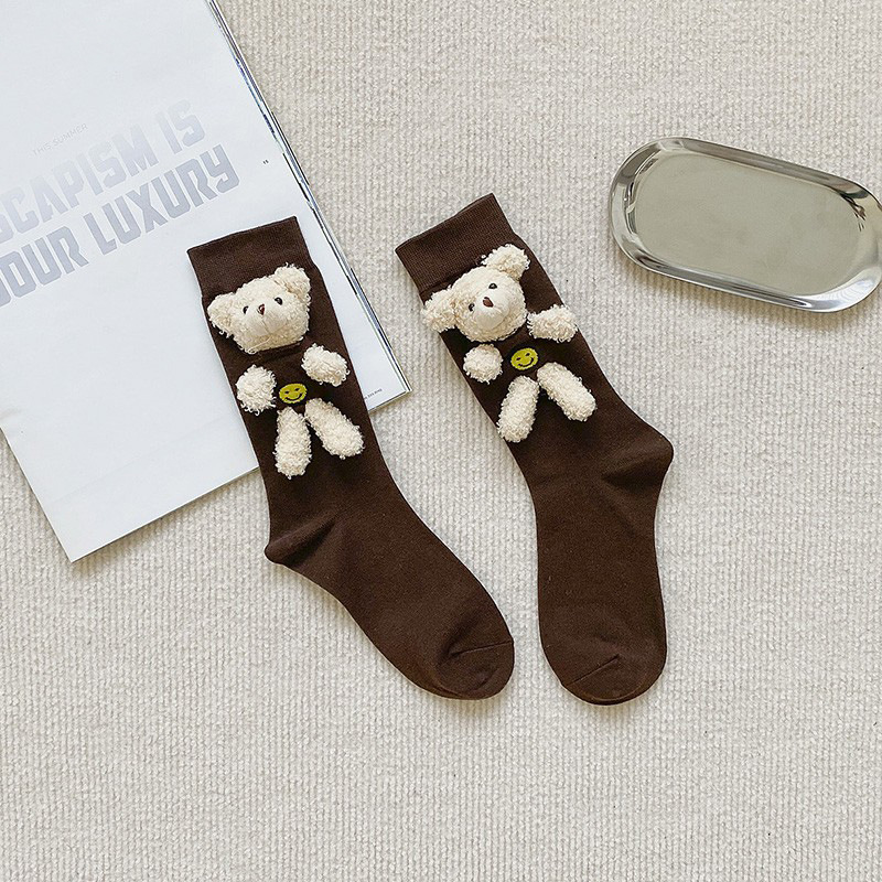 Calcetines de mujer primavera y verano color caramelo tridimensional nueva moda calcetines europeos mujeres ins lindo oso tridimensional calcetines estilo coreano