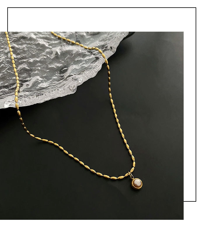 Wholesale Jewelry Glam Round Titanium Steel Artificial Pearls 18K Gold Plated Gold Plated Plating Pendant Necklace display picture 4