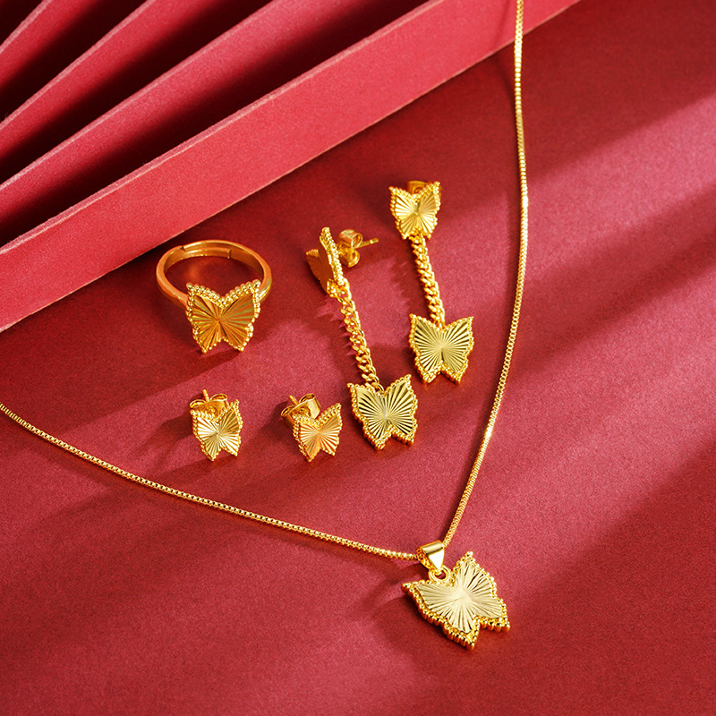 Vietnam oro mariposa collar de flores de automóviles pendientes anillo de verano mujer alta sensación de lujo ligero de moda versátil fuente de fabricantes