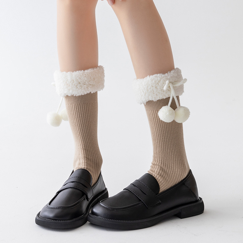 Calcetines de mujer otoño y invierno nuevos productos de cordero calcetines de cachemira japonesas jk lindas calcetines calientes de color sólido Lolita