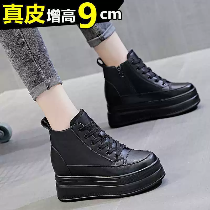 Осень 2023 г. Новая женская обувь, увеличивающая внутренний рост, 10 см, маленькие кожаные черные туфли с высоким берцем на толстой подошве и платформе