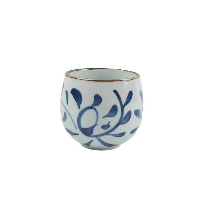 Порционный паровой японский яйцо в чашеcup японский и корейский ресторан гостиничный чаша чай мисо чашка японский стиль гостиничная чаша пара