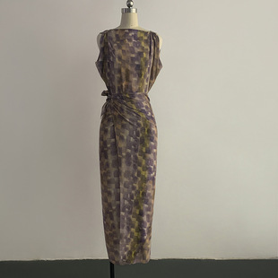 �@�����{ײɫƴ�ӿ���¶����������һ�ּ���z�L���B��ȹ�Lȹ