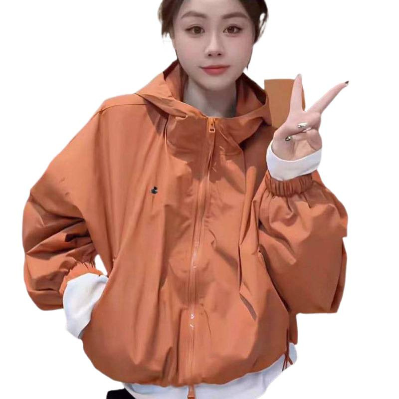 小个子2025春秋季新款冲锋衣外套短款连帽时尚宽松休闲夹克上衣女|undefined
