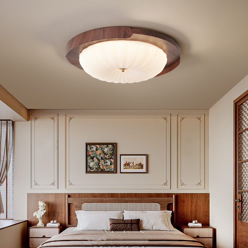 Lámpara de techo de dormitorio Lámpara de dormitorio principal de grano de madera de nogal retro de estilo antiguo Guangdong Zhongshan Lámpara de habitación de estilo japonés