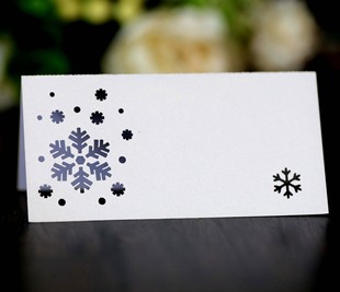 Cross-border Pinduoduo Christmas XMAS seat card hollow laser white snowflake handwritten name table position card in stock