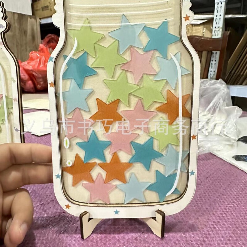 越境新品子供星奨励缶ポイント奨励学習自律奨励缶25個星木の置物|undefined