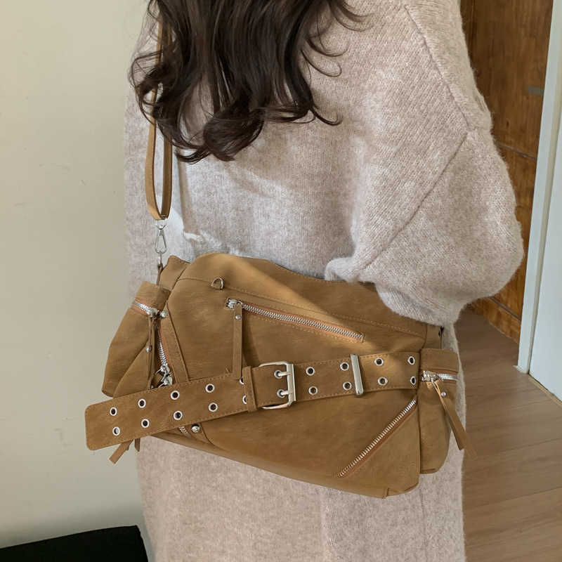 Cross-border retro cool girl moto bolso nicho cinturón hebilla brazo bolso de hombro bolso de mujer mochila de viaje