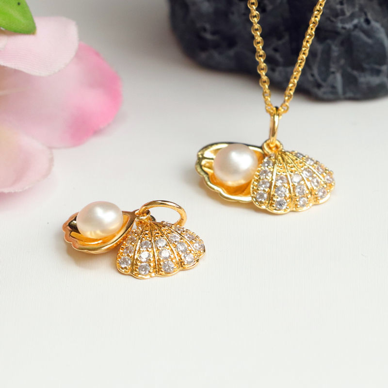 Juanyu Freshwater Pearl Pendant Shell Necklace Jewelry Ins Style Fashion Women's Jewelry S1071025