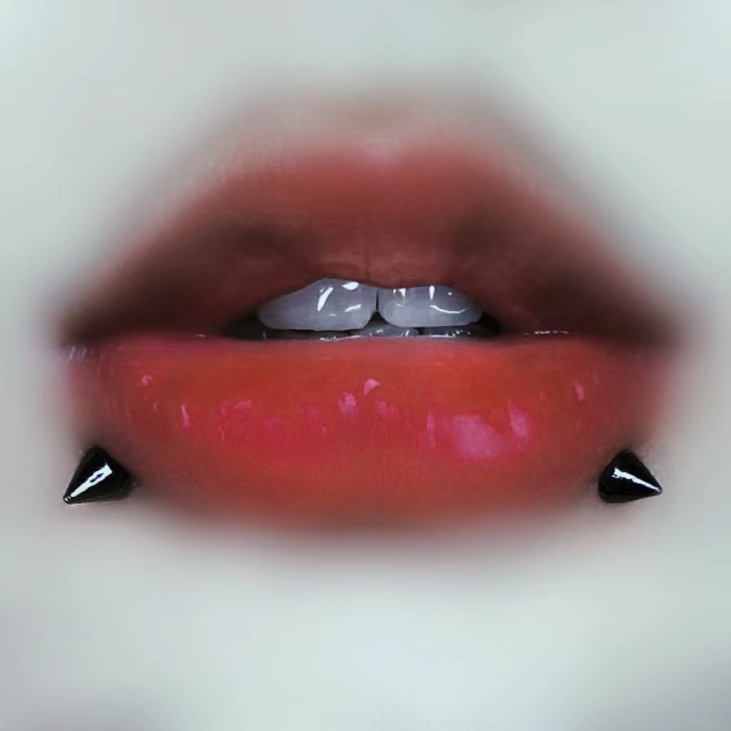 Lip Ring Demon Nail, Replaceable Wine Hole Nail, Ear Bone Nail, Sweet Cool Girl Manufacturer Direct Sale European and American Body Piercing Accessories