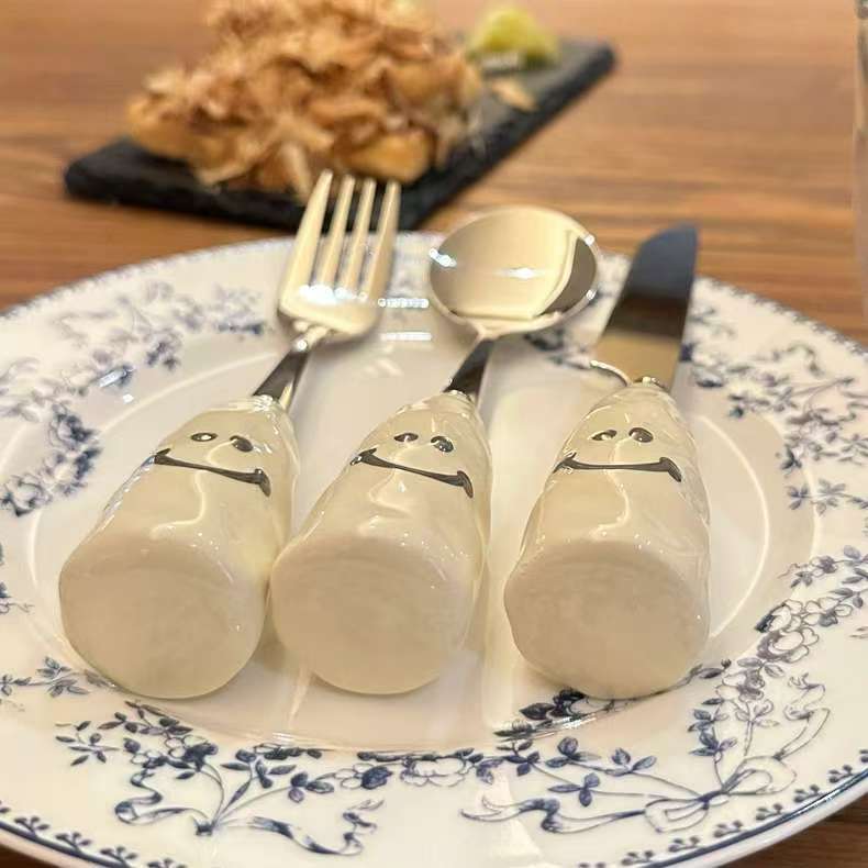 ステンレスナイフフォークスプーン高颜値不规则手握り感クリーム笑颜ハンドル洋食ナイフフォークスプーンデザートフォークスプーン|undefined