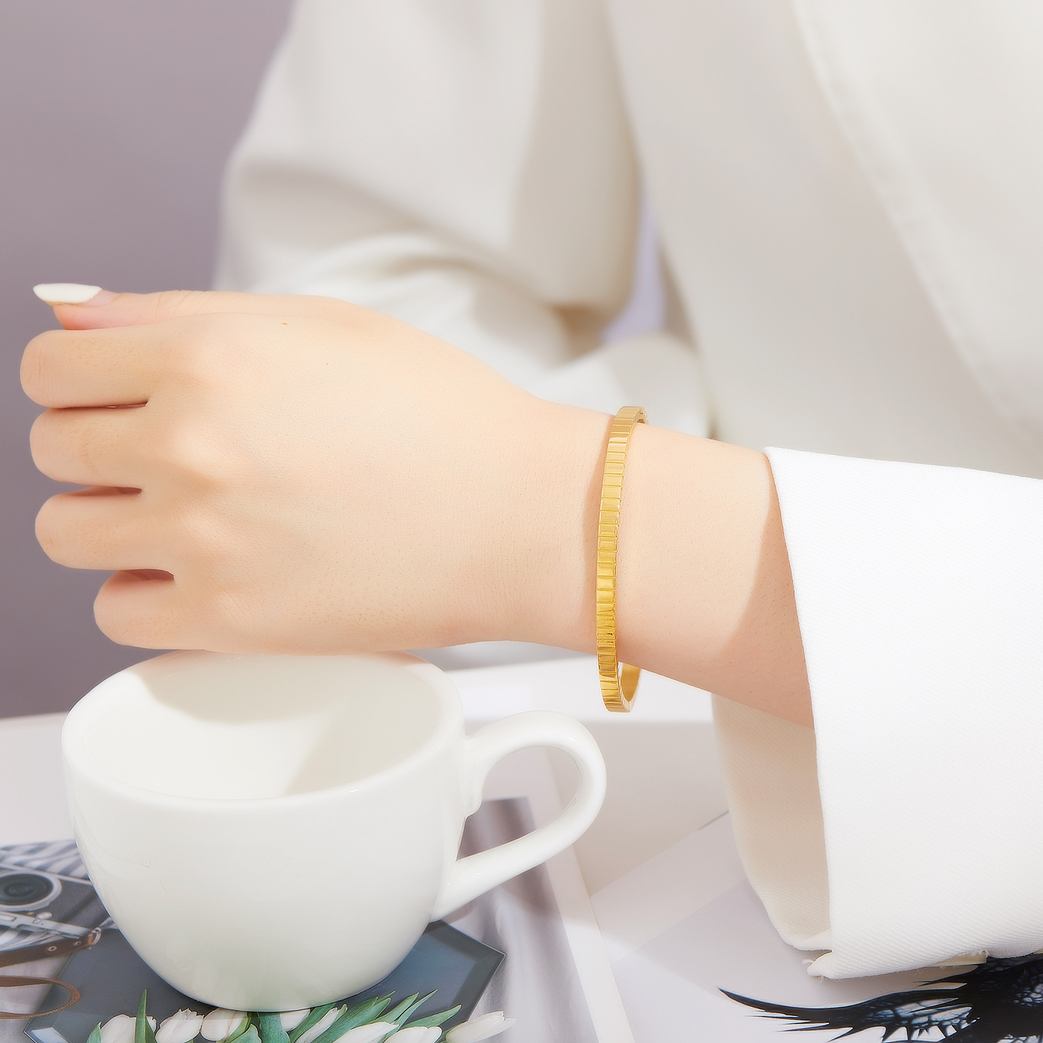 Women's Stackable Diamond Pattern Bangle In 18k Gold Plated Steel_voghion.com
