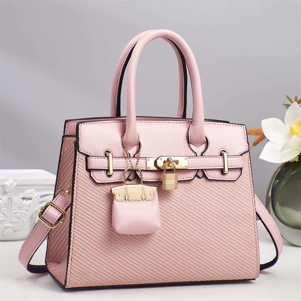 2025 primavera nuevo estilo bolso de mujer bolso grande europeo y americano bolso portátil de cuero suave de gran capacidad mensajero de un solo hombro bolso de mujer