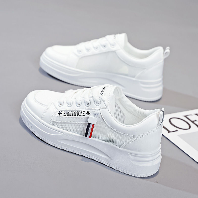 Comercio exterior al por mayor zapatos blancos de temporada 2026 para estudiantes zapatos de malla gruesa respirada delgada zapatos de surf de moda