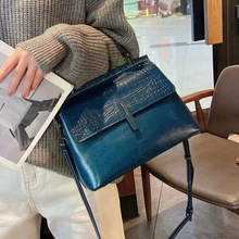 2025女士包袋 新款真皮女包欧美风单肩斜挎手提包鳄鱼纹翻盖包包