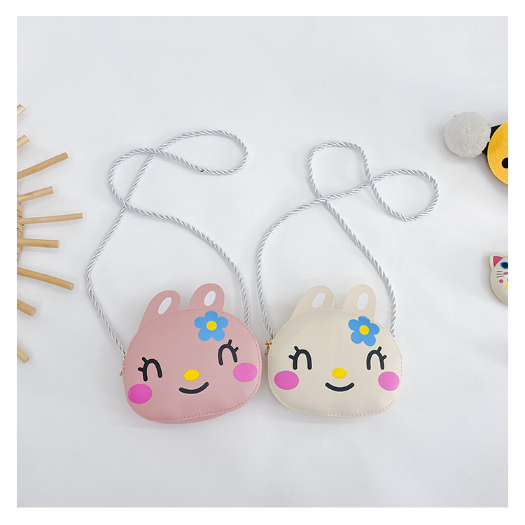 109g Weight Polyester Lining Material Zipper Closure Type Single Shoulder Strap Strap Type Crossbody Bag Bags Type Holiday, Daily Occasion PVC Material Anti-theft Function Animal Pattern All Seasons Season Women's Gender Cute Style Round Shape Medium Size Women's Medium PVC Animal Cute Round Zipper Crossbody Bag 13