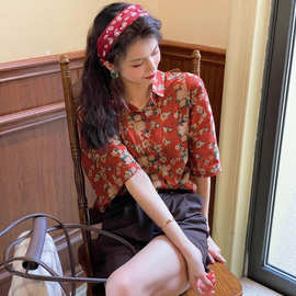 夏季新款港式复古红色印花衬衫女设计感碎花衬衣宽松短袖休闲上衣