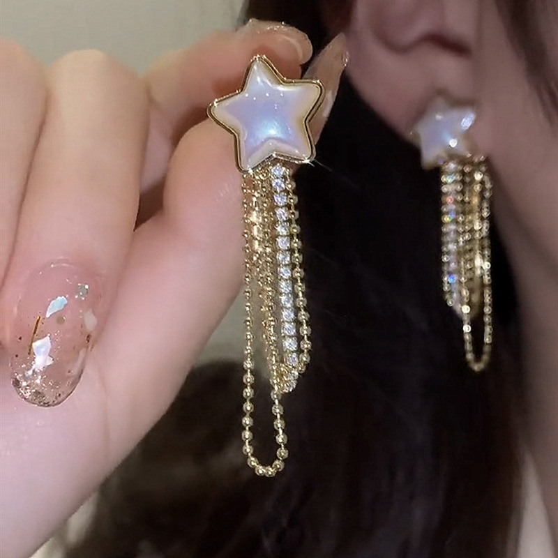fivepointed star pearl diamond tassel Korean alloy earrings fashionpicture1
