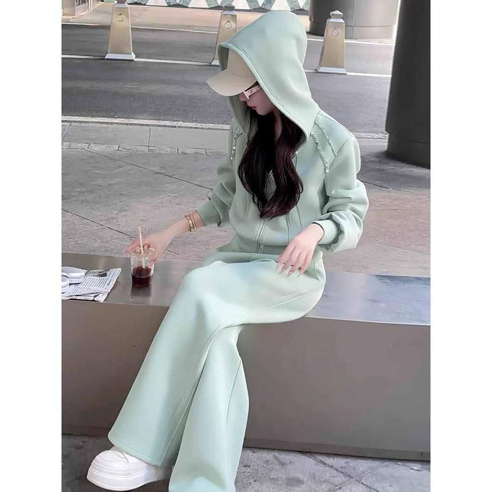 2025 Spring Style Salt Style Casual Sports Suit for Women, Age-Reducing and Slimming Look Hooded Sweatshirt, Wide-Leg Pants Two-Piece Set