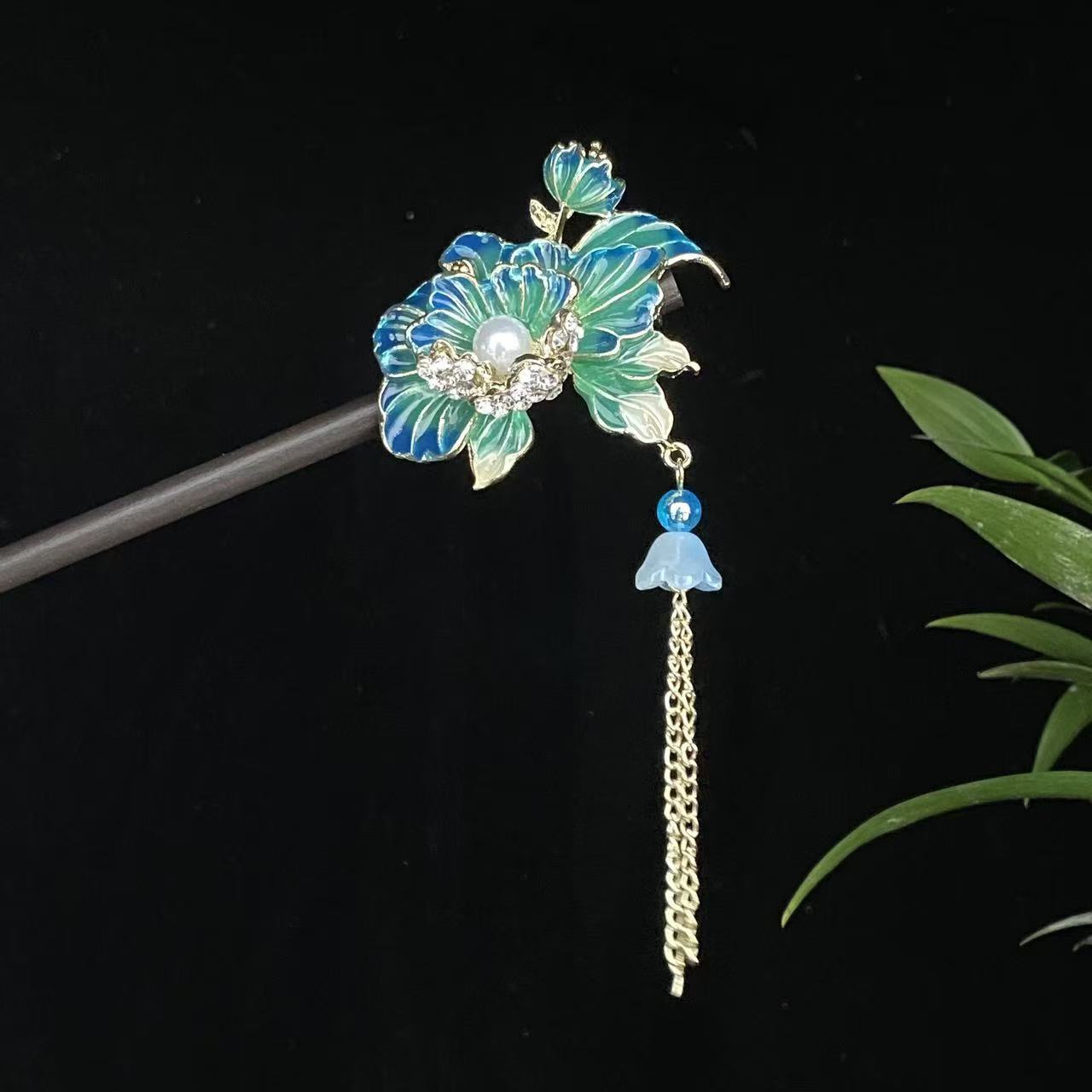 Hairpin 2373