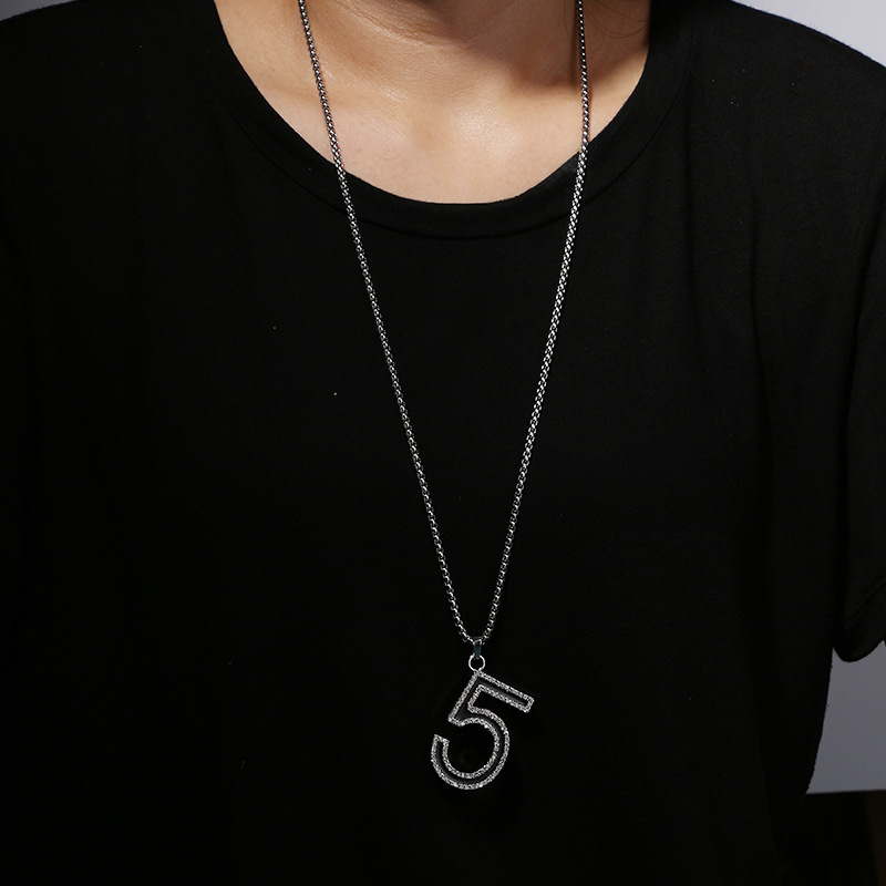 Collana con ciondolo a forma di 5 con diamanti incrostati di Hip Hop, con catena e cappuccio, personalità hipster femminile, ciondolo semplice, accessori per danza hip hop_voghion.com