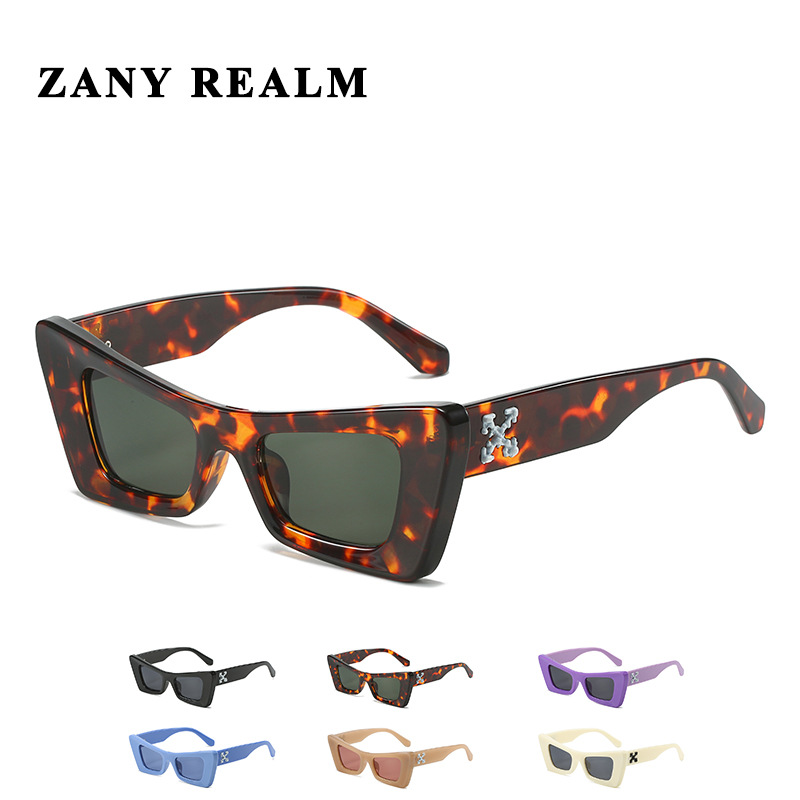 24 Gafas de sol cóncavas de moda europeas y americanas transfronterizas al por mayor Gafas de sol decorativas de murciélago personalizadas de ojos de gato para hombres y mujeres