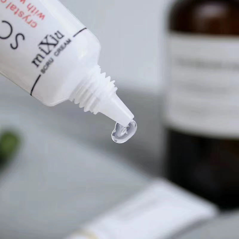 Exfoliating medical moisturizing gel