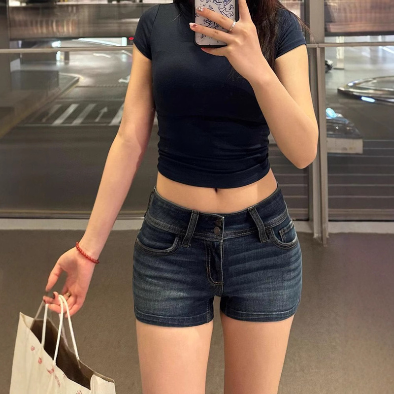 American Hot Girl Low-Waist Hip-Enhancing Denim Shorts for Women 2025 Summer New Retro Versatile A-Line Hip-Covering Hot Pants