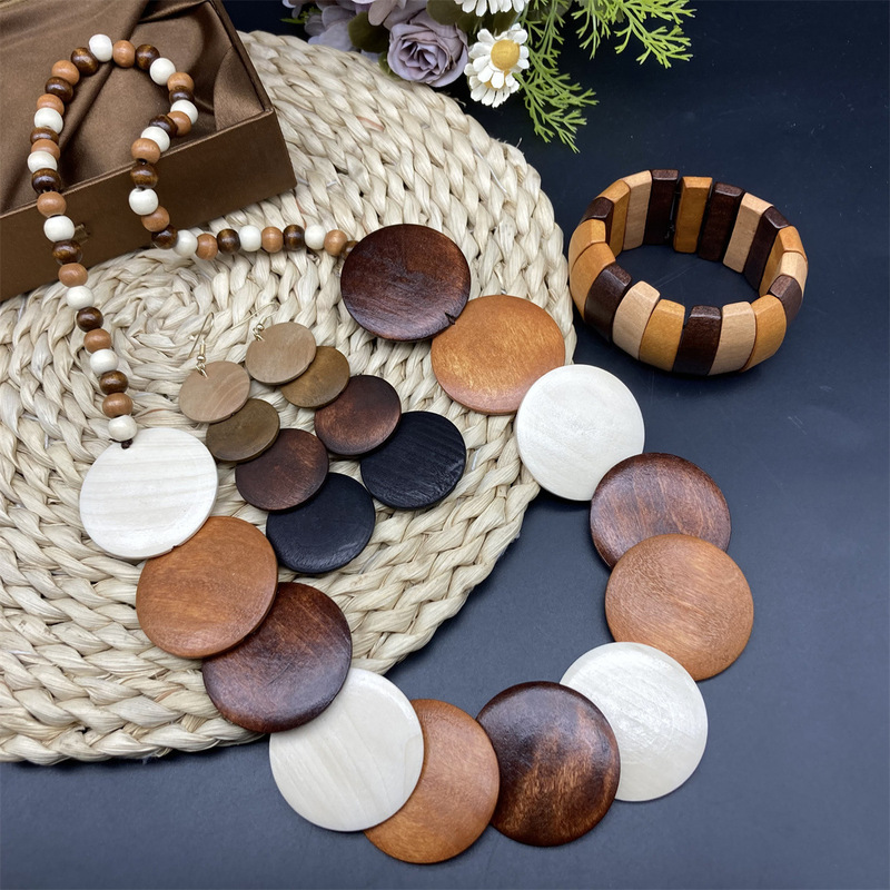 Bohemian vintage wooden necklace earrings bracelet suit necklace scenic spot foreign trade platform hot selling new products