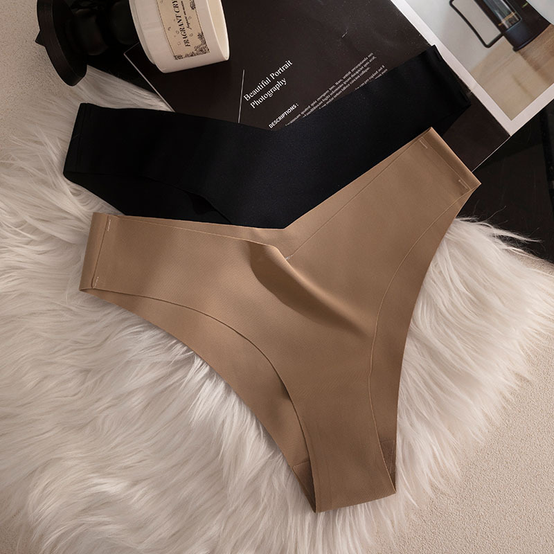 Simple Ice Silk Traceless Underwear Women's Fashion V-Cut Bikini Briefs Solid Color Breathable Elastic Women's Underwear