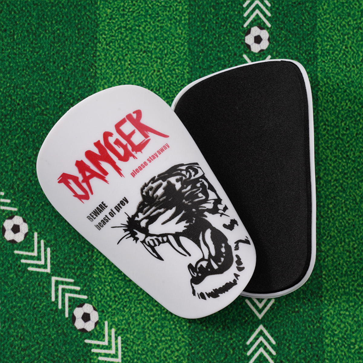 Shin Guard Tiger Pattern Shin Guards Shinguards Children's Inserts Thickened Adult Mini Shin Guards Sports Protective Gear_voghion.com