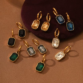 耳环;项链;手链